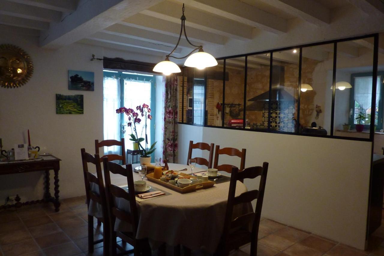 לינה וארוחת בוקר Saint-Leon-d'Issigeac Chez Beatrice Et Gerard מראה חיצוני תמונה